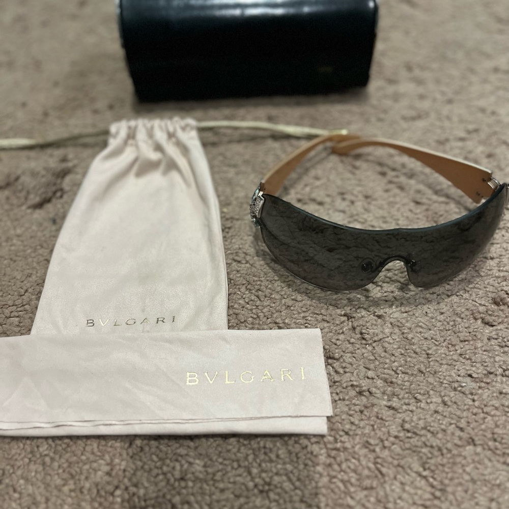 Pre own  women SUN GLASSES Bvlagry  Made in Italy women